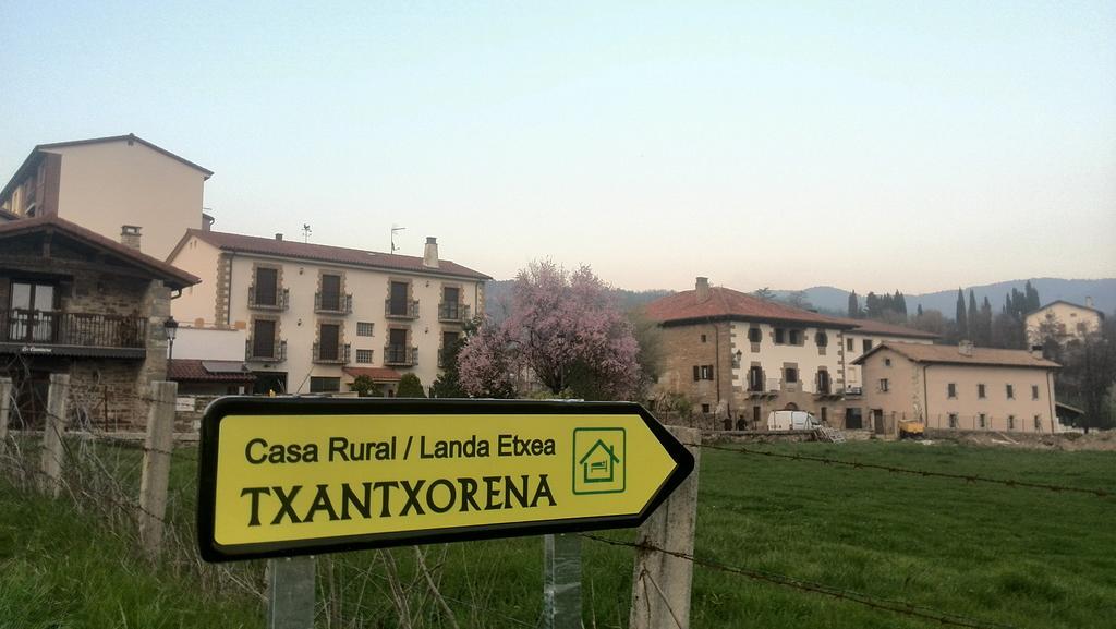 Txantxorena Zubiri Bagian luar foto