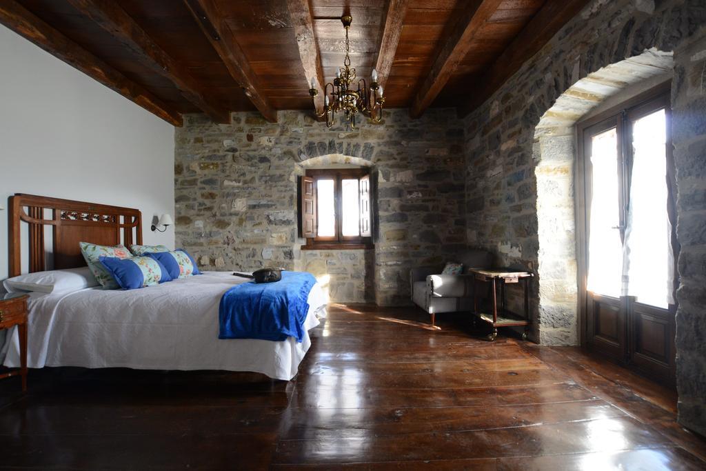 Txantxorena Zubiri Bagian luar foto